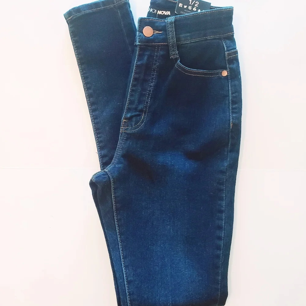 NWT! Fashon Nova Skinny Jeans